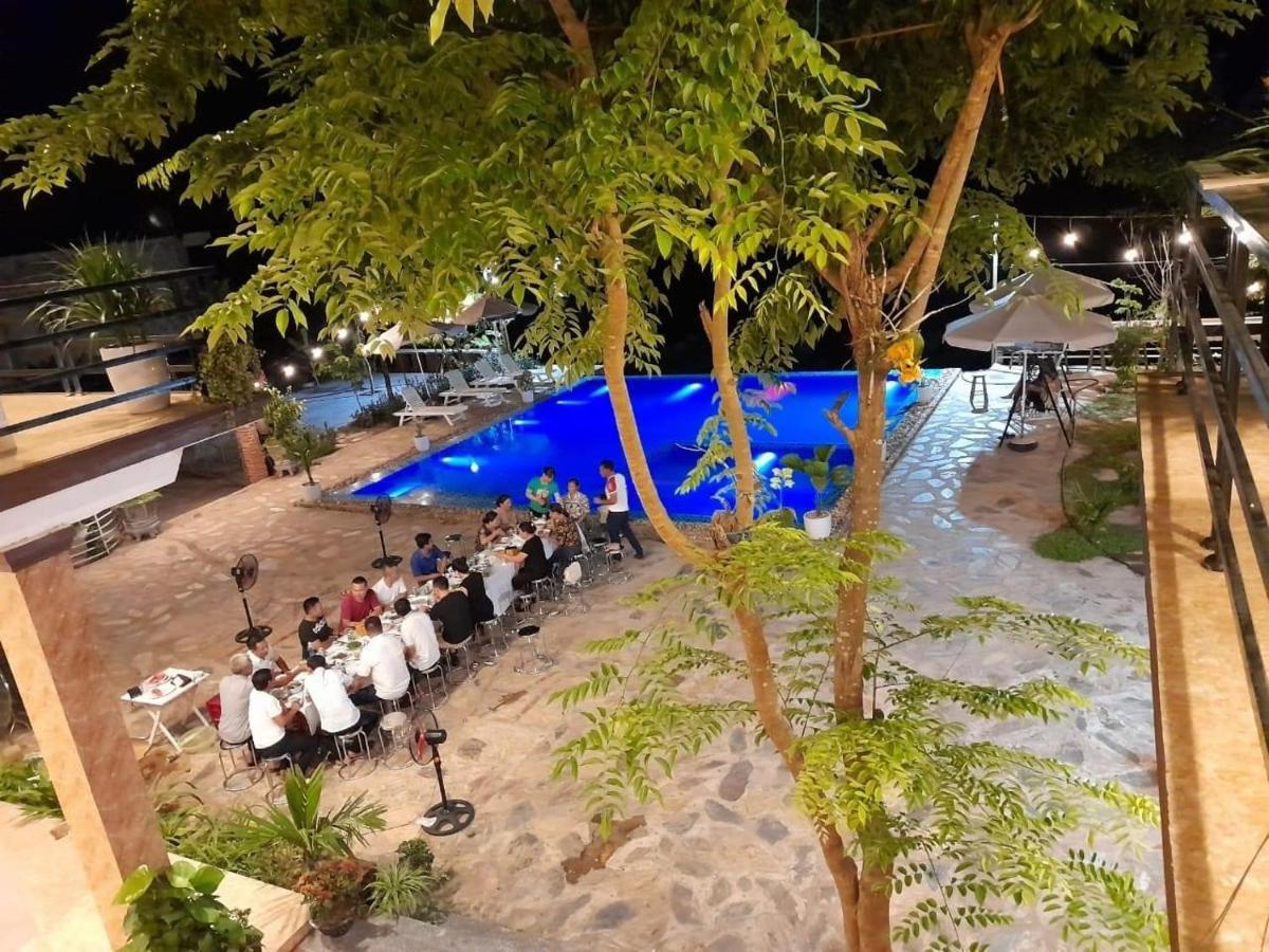 Jade Hotel Phong Nha Esterno foto