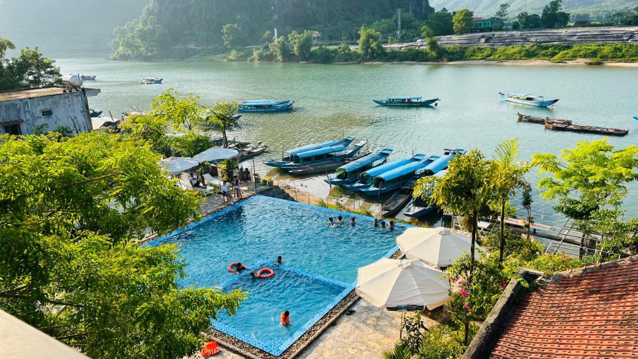 Jade Hotel Phong Nha Esterno foto