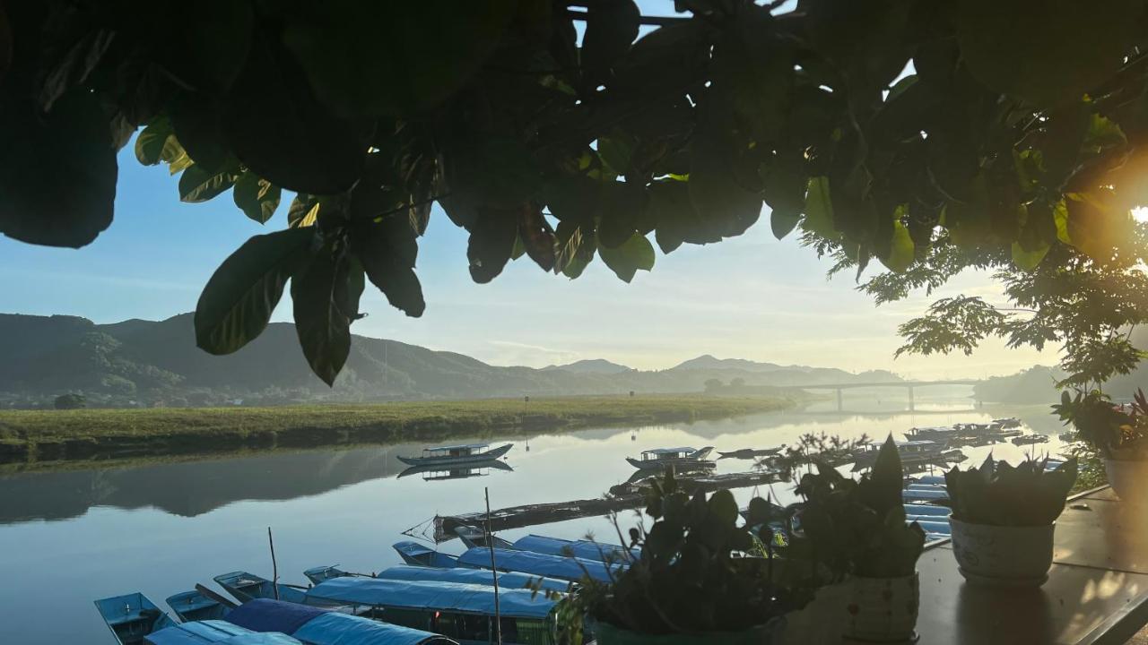 Jade Hotel Phong Nha Esterno foto